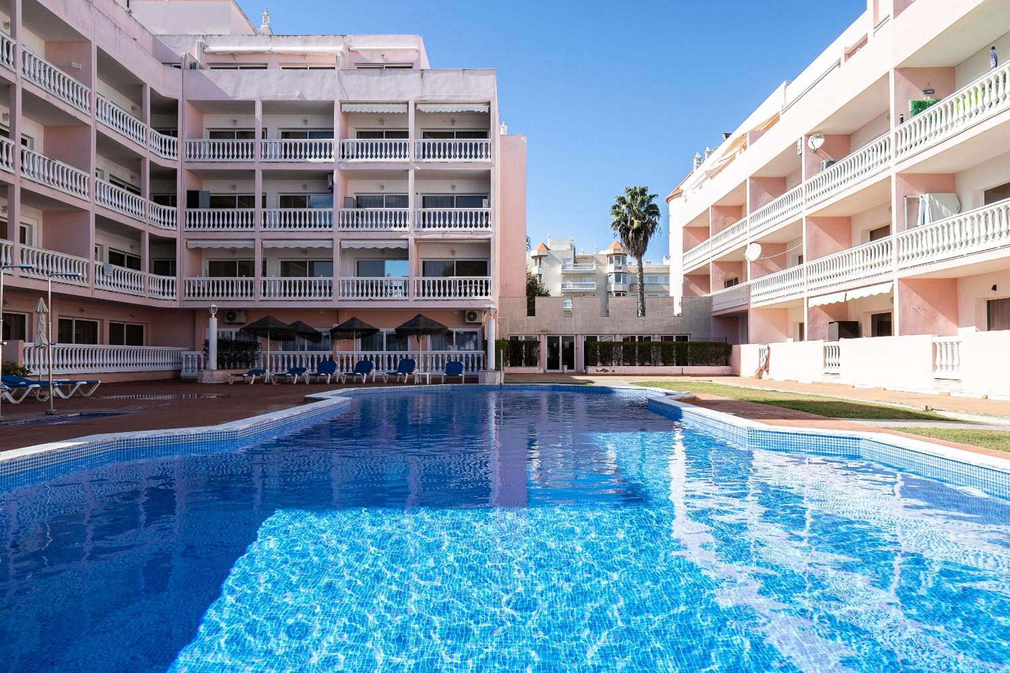 Parque Dos Reis Apartment Монте Гордо Екстериор снимка